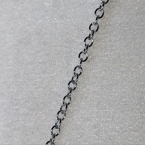 Howard's NWT Holiday Icon Christmas Santa necklace silver gold - Picture 7 of 15